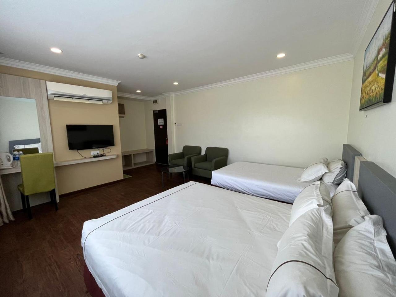 Angsoka Hotel Teluk Intan Zewnętrze zdjęcie
