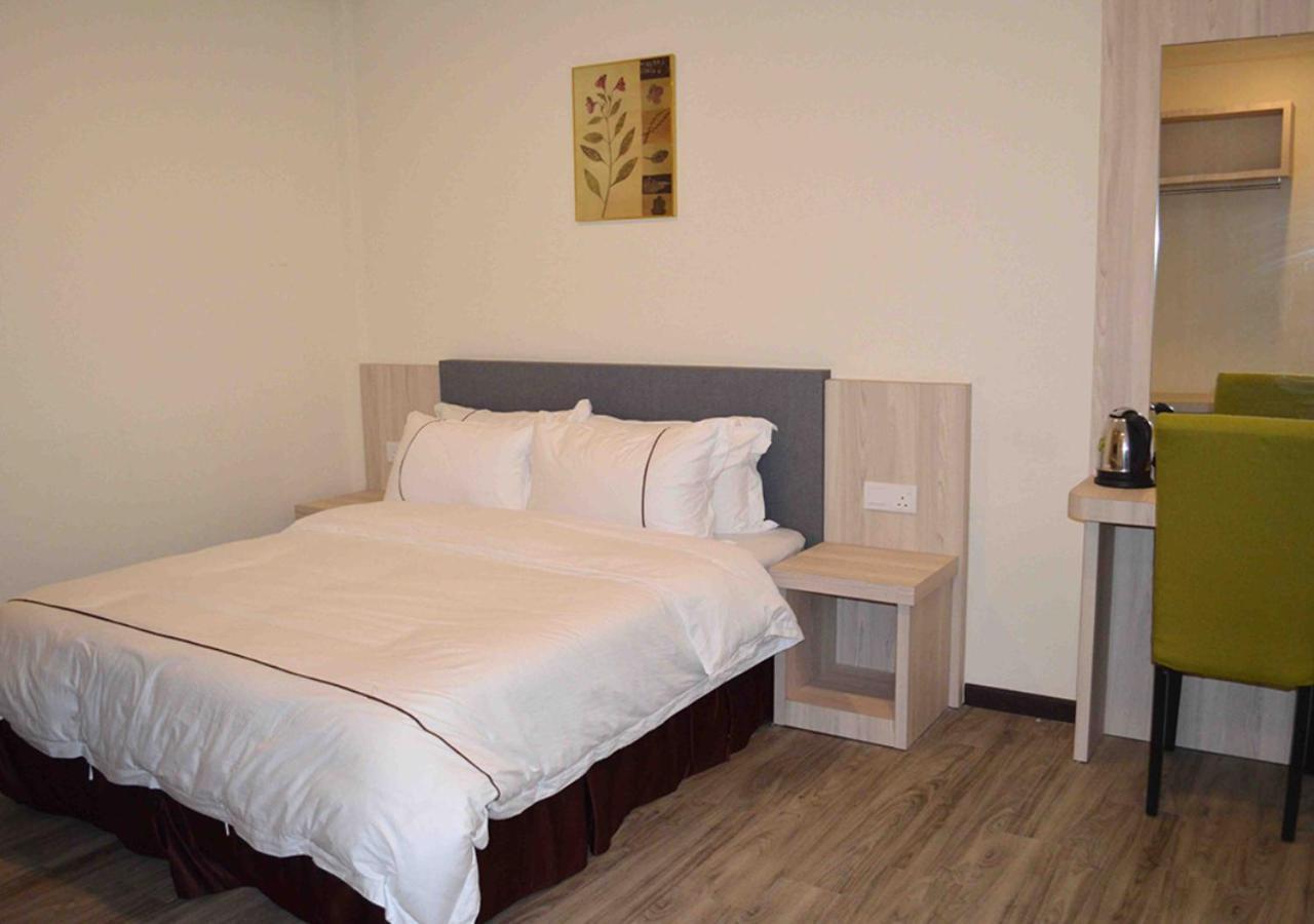 Angsoka Hotel Teluk Intan Zewnętrze zdjęcie