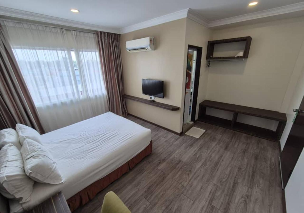 Angsoka Hotel Teluk Intan Zewnętrze zdjęcie